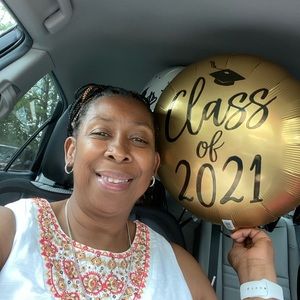 Meet your Posher, Julie